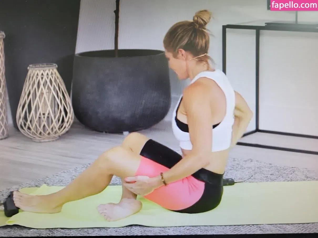 Torrie Wilson Onlyfans Photo Gallery 