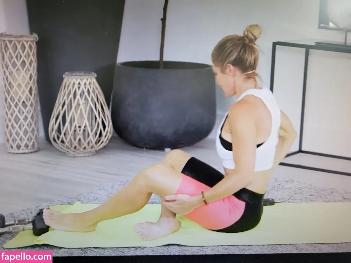 Torrie Wilson Onlyfans Photo Gallery 