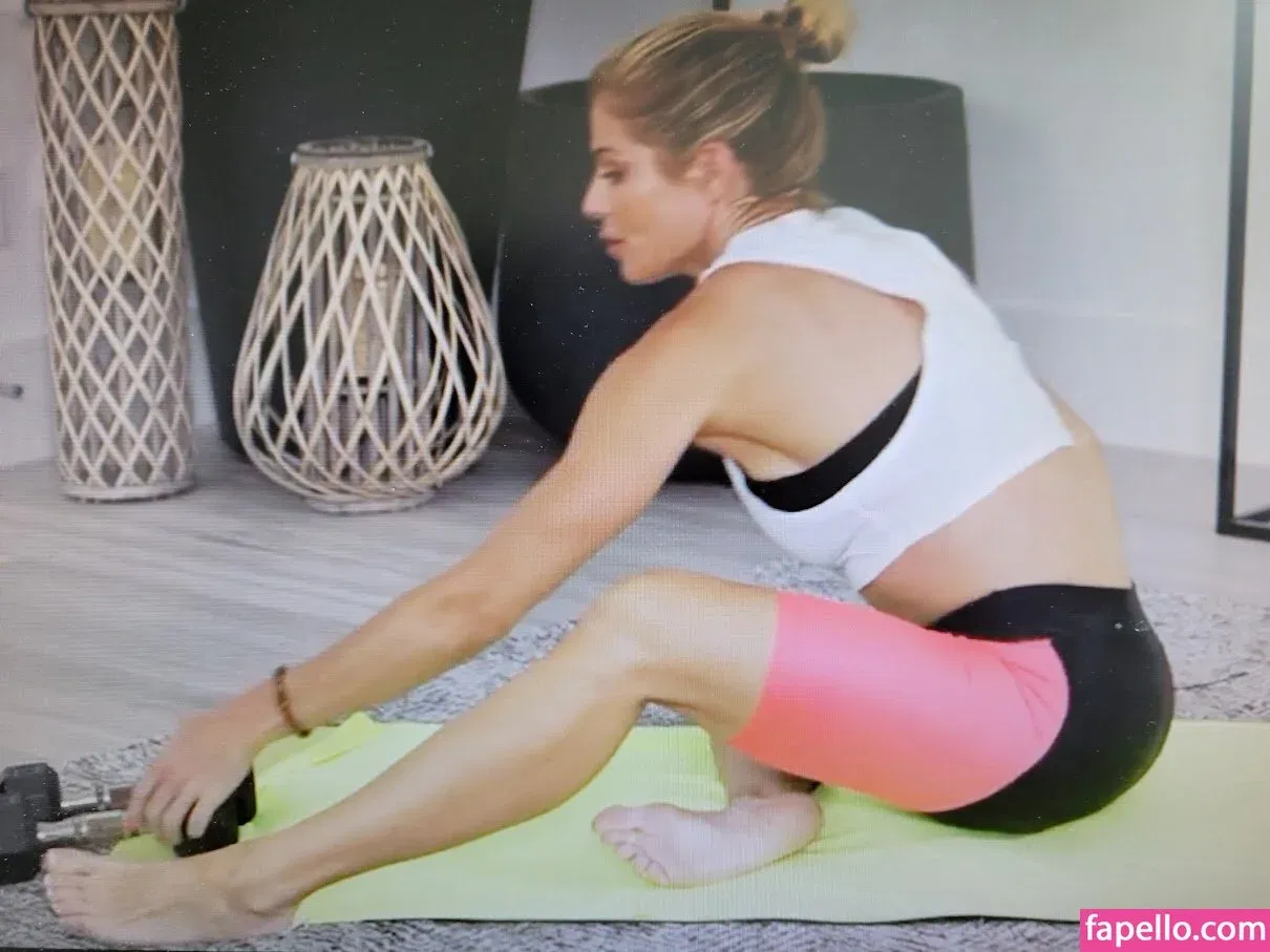 Torrie Wilson Onlyfans Photo Gallery 