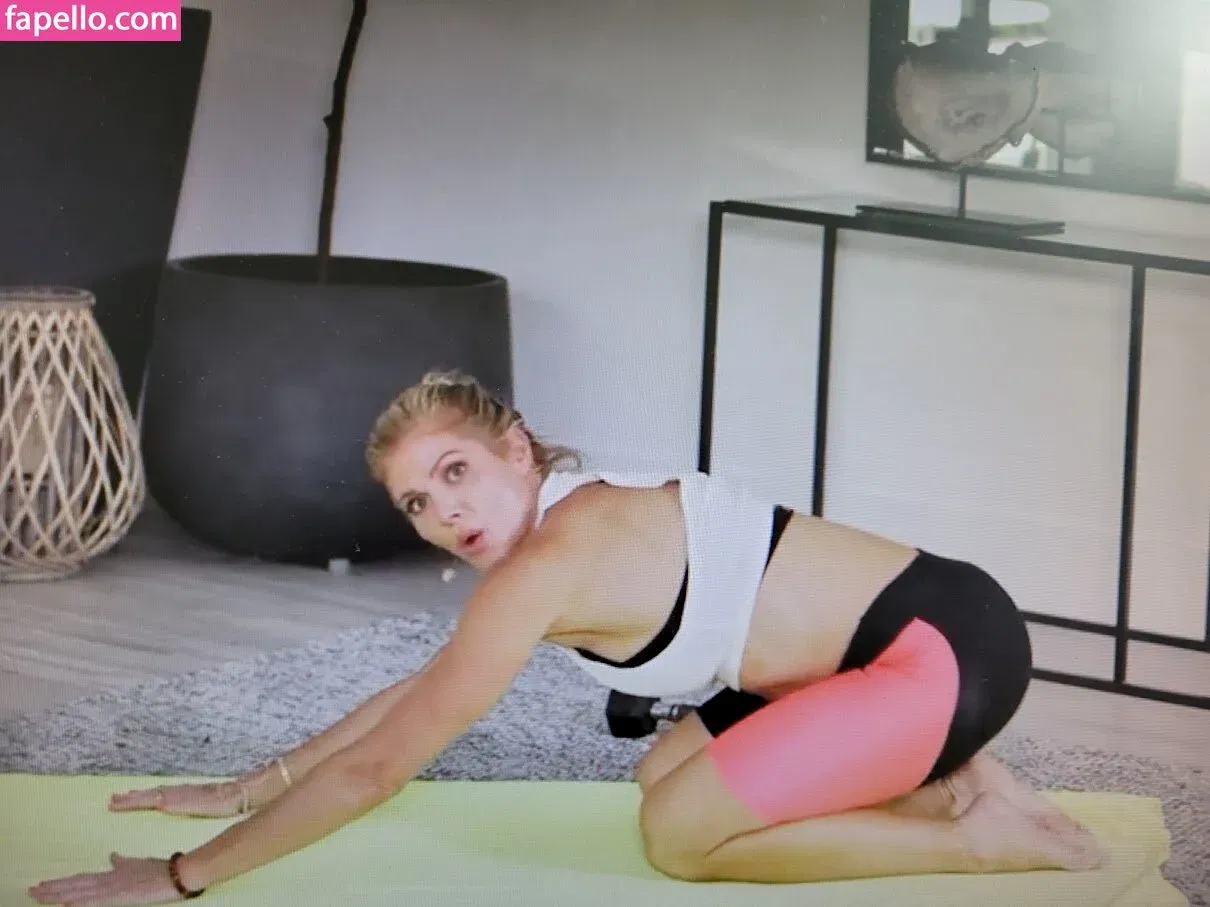 Torrie Wilson Onlyfans Photo Gallery 