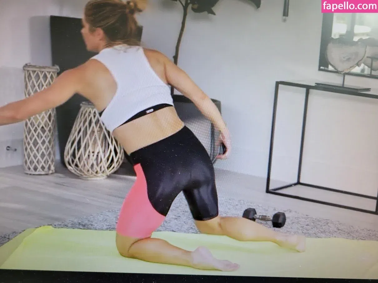 Torrie Wilson Onlyfans Photo Gallery 