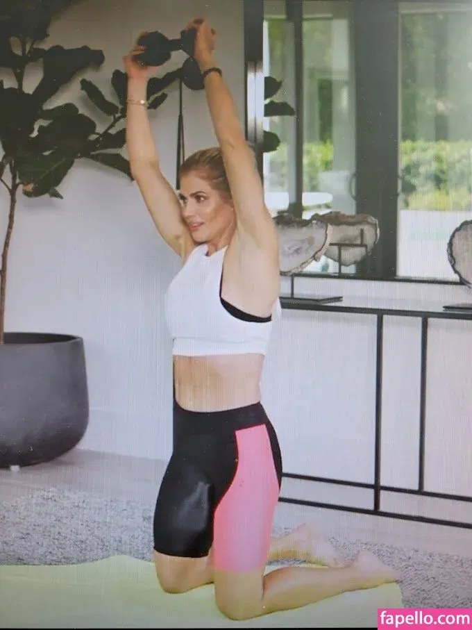 Torrie Wilson Onlyfans Photo Gallery 