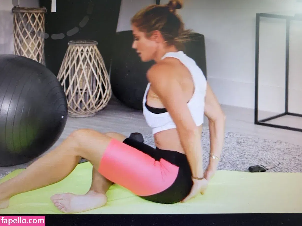 Torrie Wilson Onlyfans Photo Gallery 