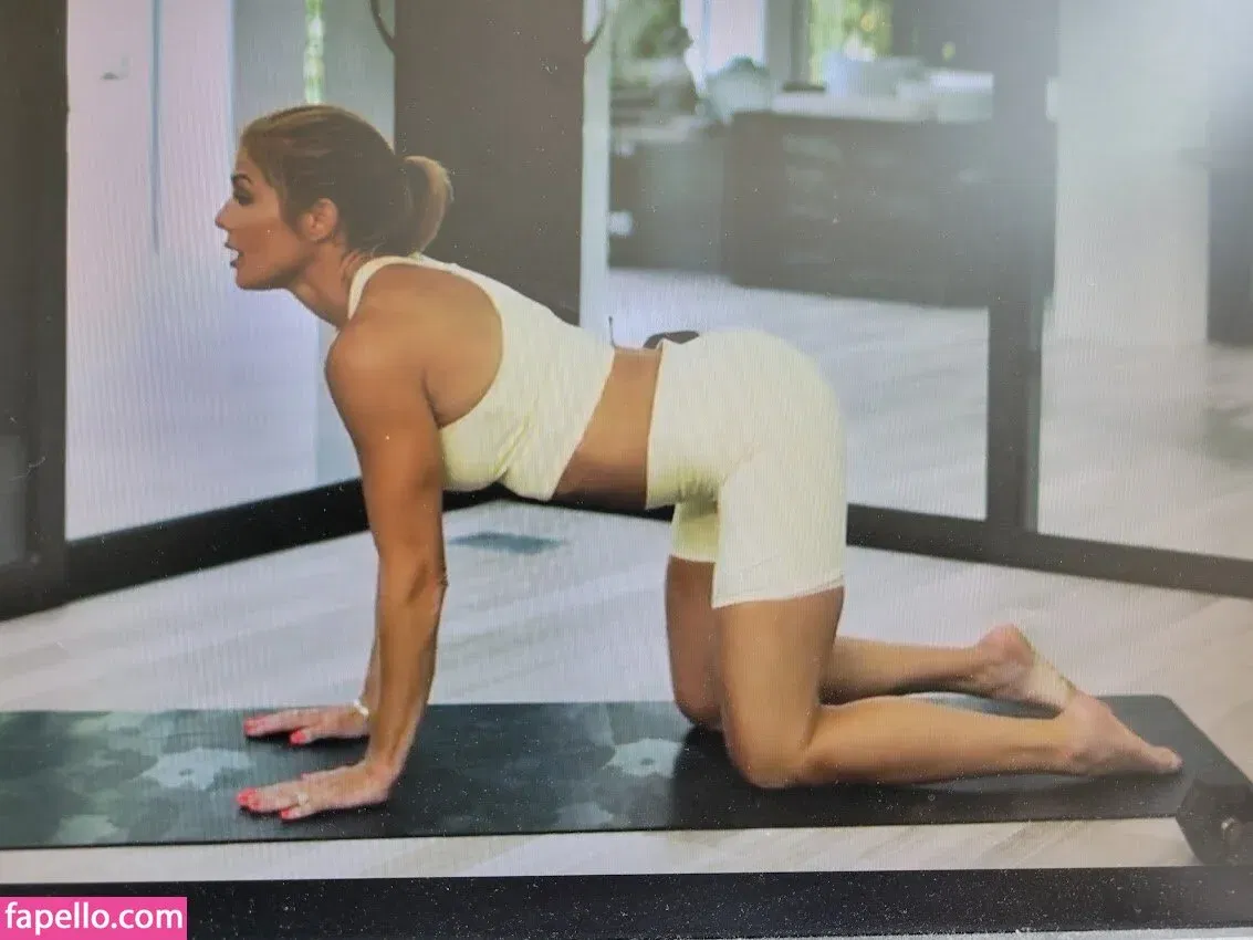 Torrie Wilson Onlyfans Photo Gallery 