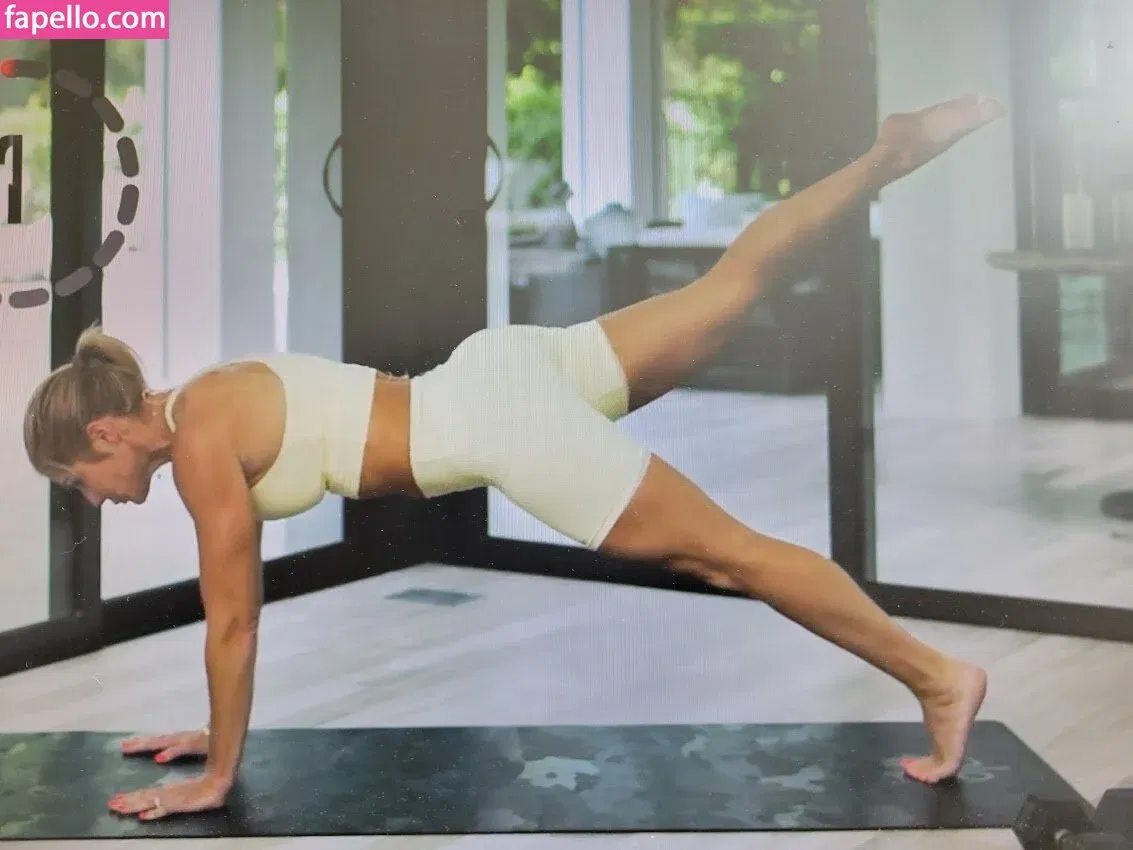 Torrie Wilson Onlyfans Photo Gallery 