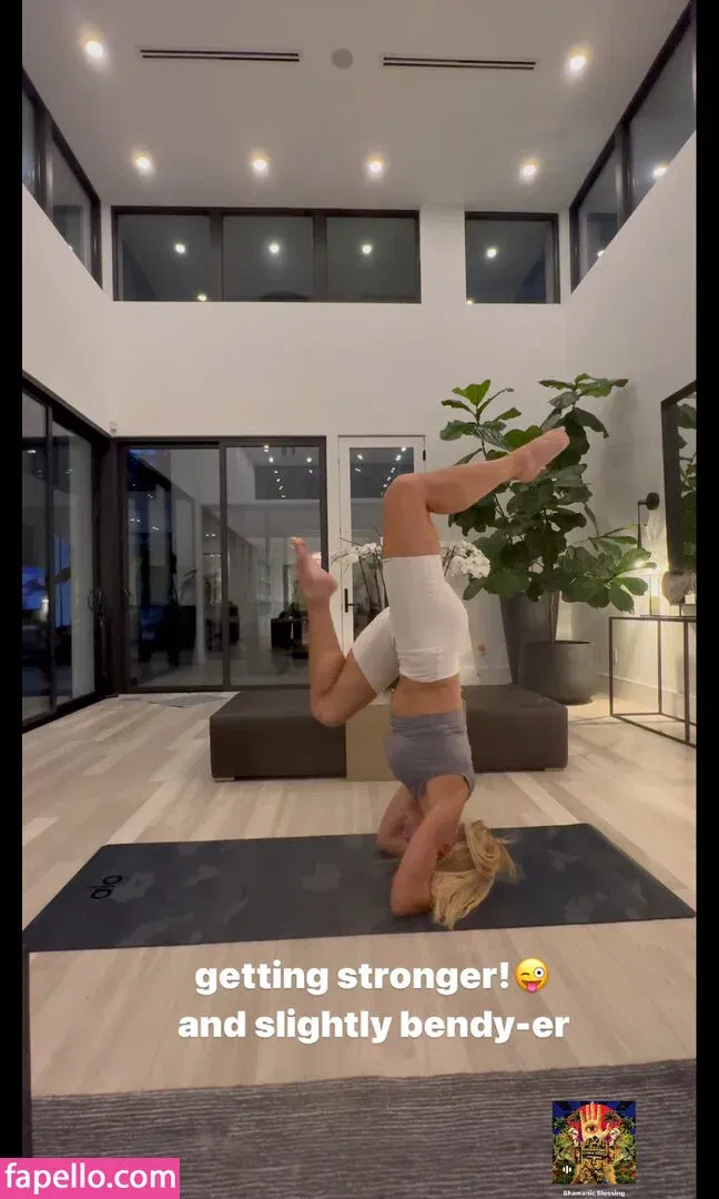 Torrie Wilson Onlyfans Photo Gallery 