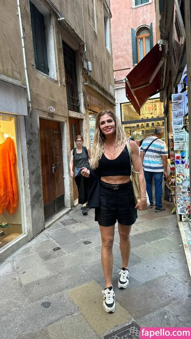 Torrie Wilson Onlyfans Photo Gallery 