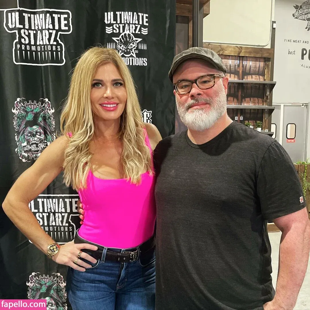 Torrie Wilson Onlyfans Photo Gallery 