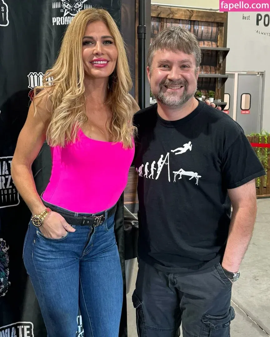 Torrie Wilson Onlyfans Photo Gallery 