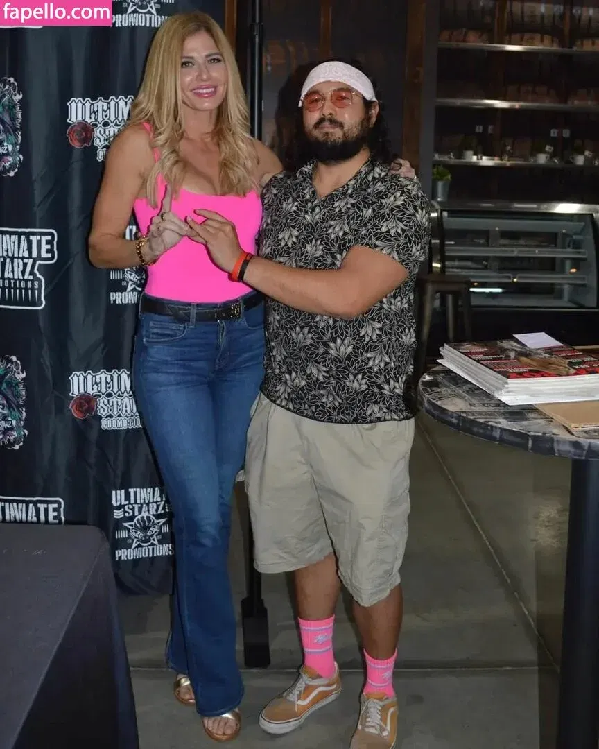 Torrie Wilson Onlyfans Photo Gallery 