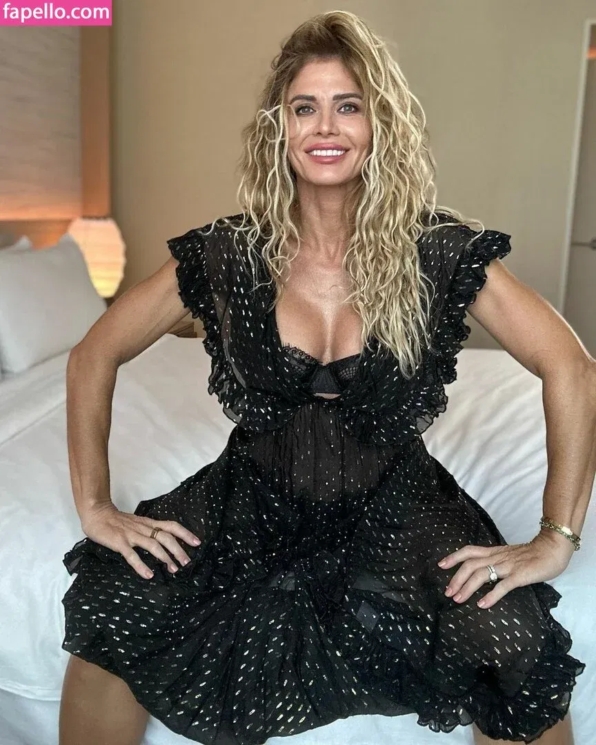 Torrie Wilson Onlyfans Photo Gallery 