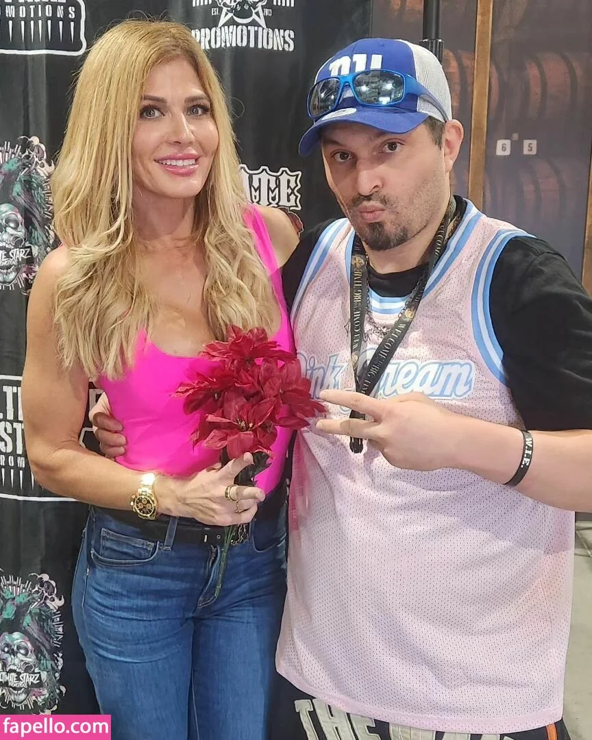 Torrie Wilson Onlyfans Photo Gallery 