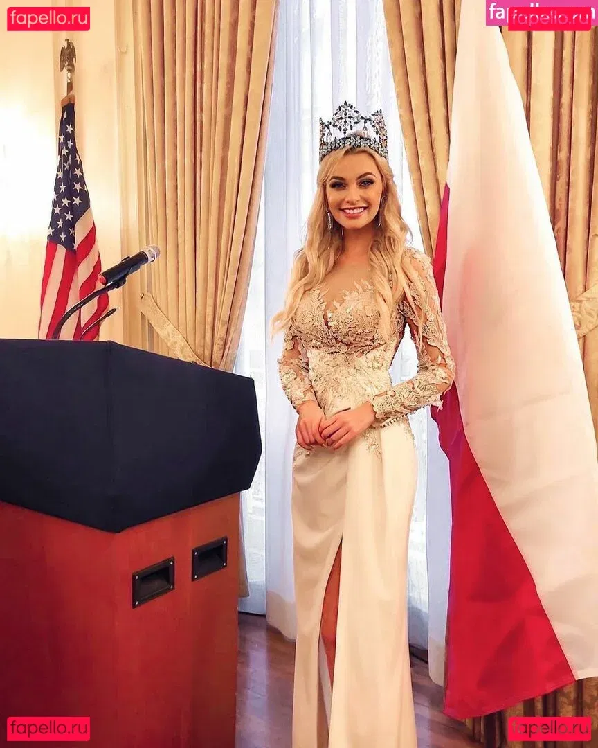 Karolina Bielawska Onlyfans Photo Gallery 