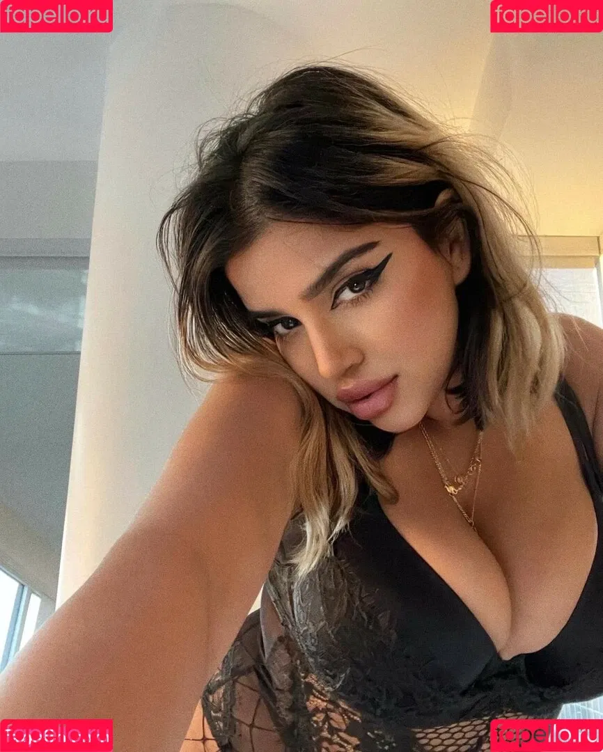 Kiran Onlyfans Photo Gallery 