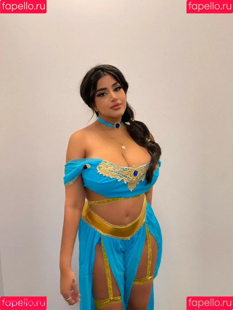 Kiran Onlyfans Photo Gallery 