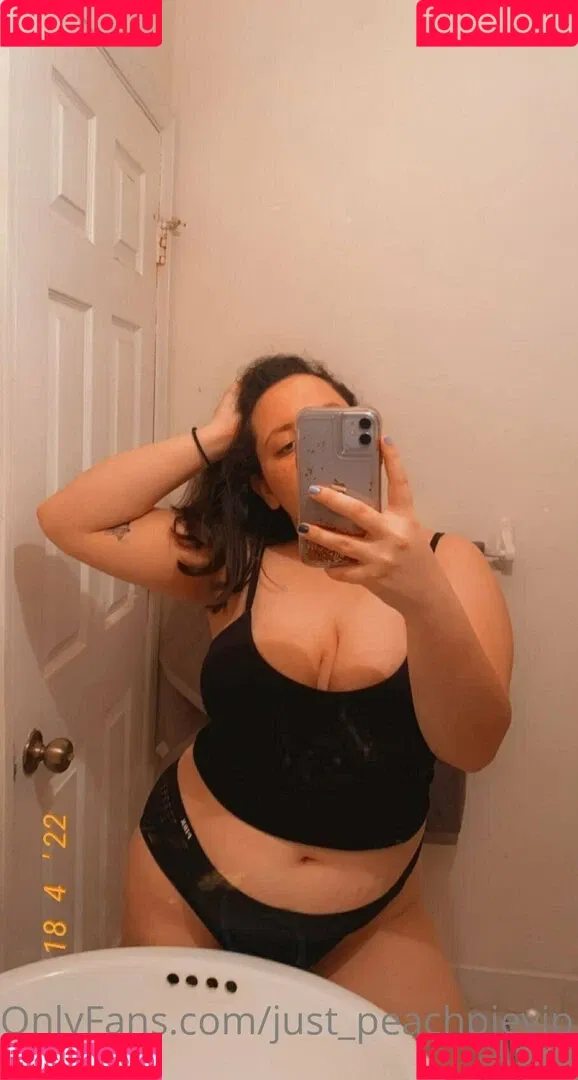 just_peachpievip Onlyfans Photo Gallery 