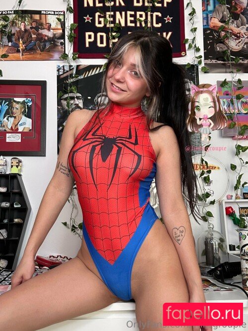 Linksgroupie Nude Onlyfans Photo 35