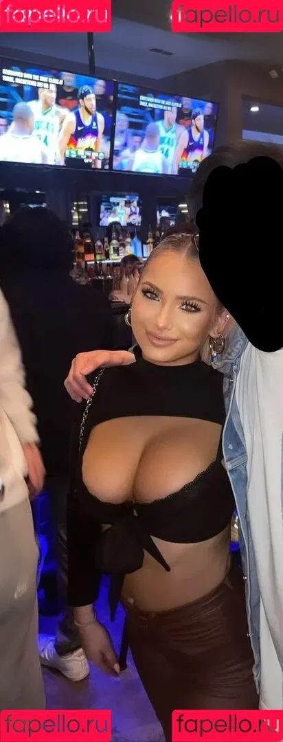 Chloe H Onlyfans Photo Gallery 