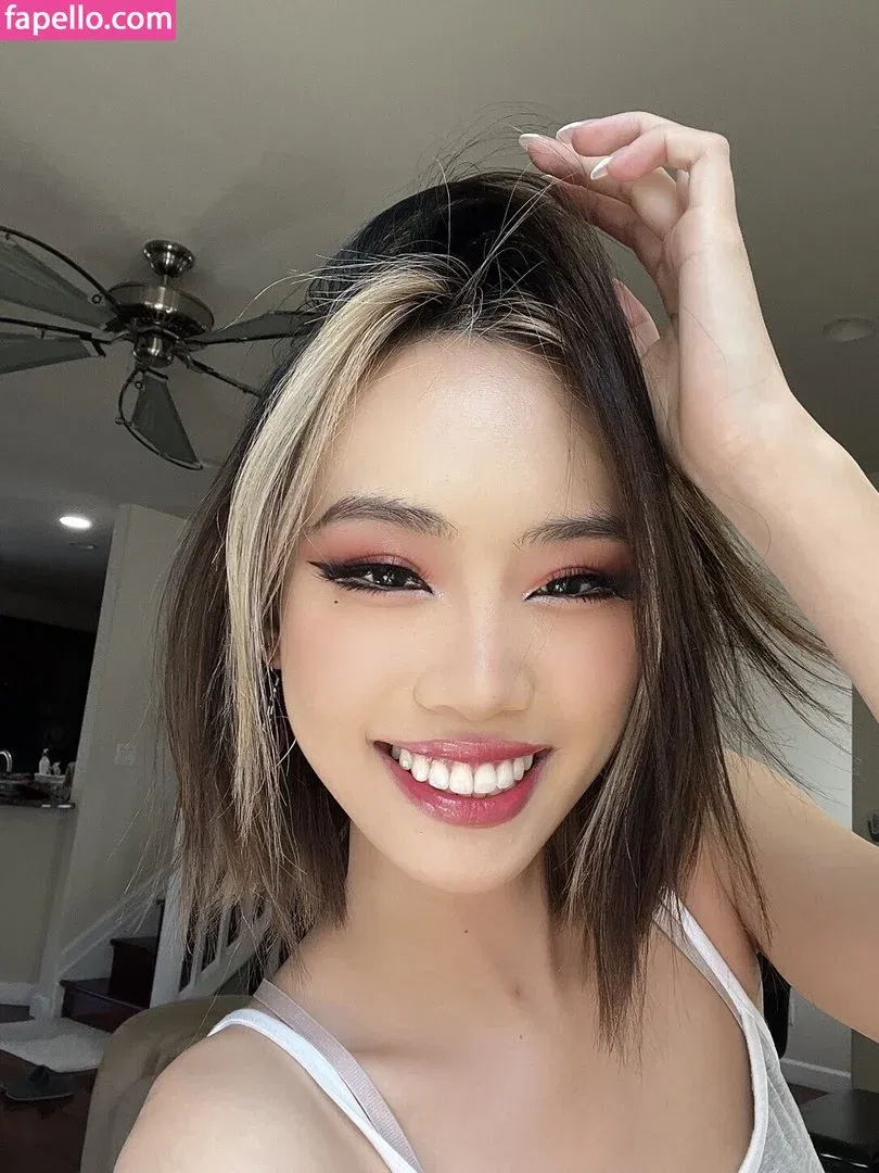 Chloe H Onlyfans Photo Gallery 