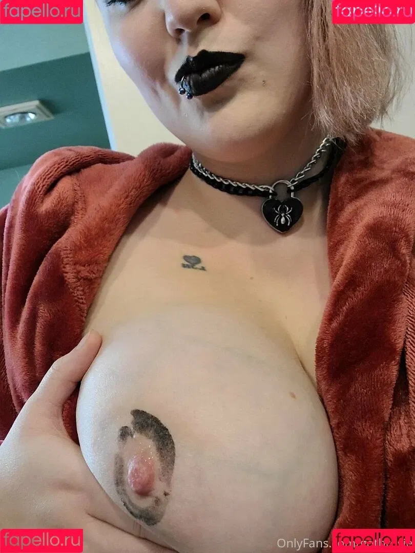 gothrosie Onlyfans Photo Gallery 