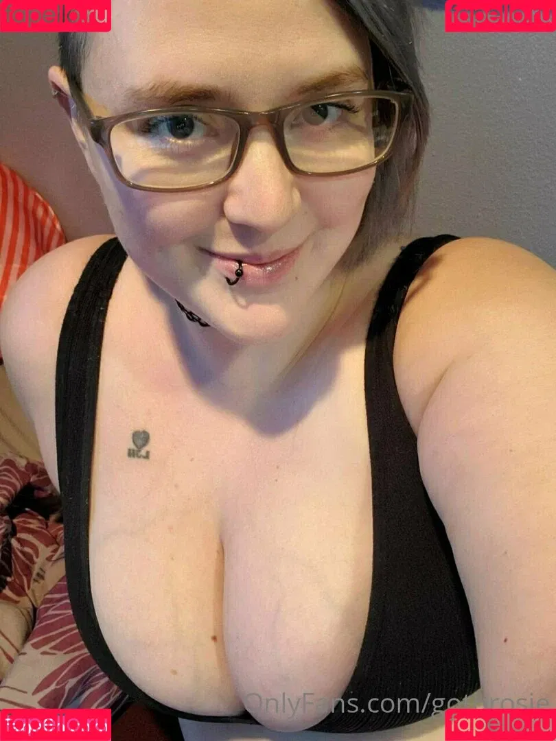 gothrosie Onlyfans Photo Gallery 