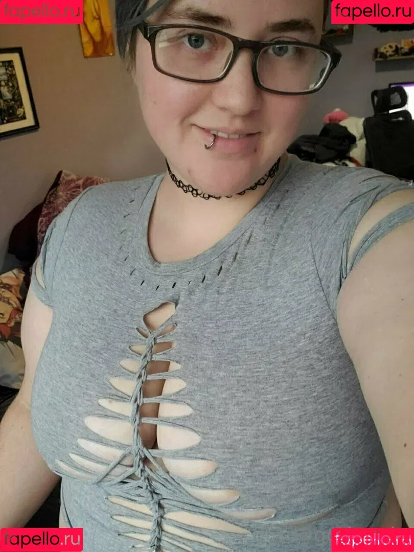 gothrosie Onlyfans Photo Gallery 