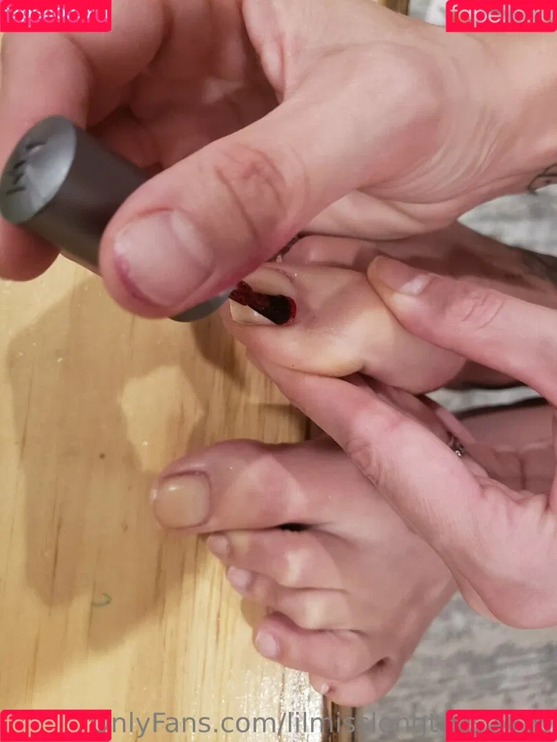 lilmisslongtoes7410 Onlyfans Photo Gallery 