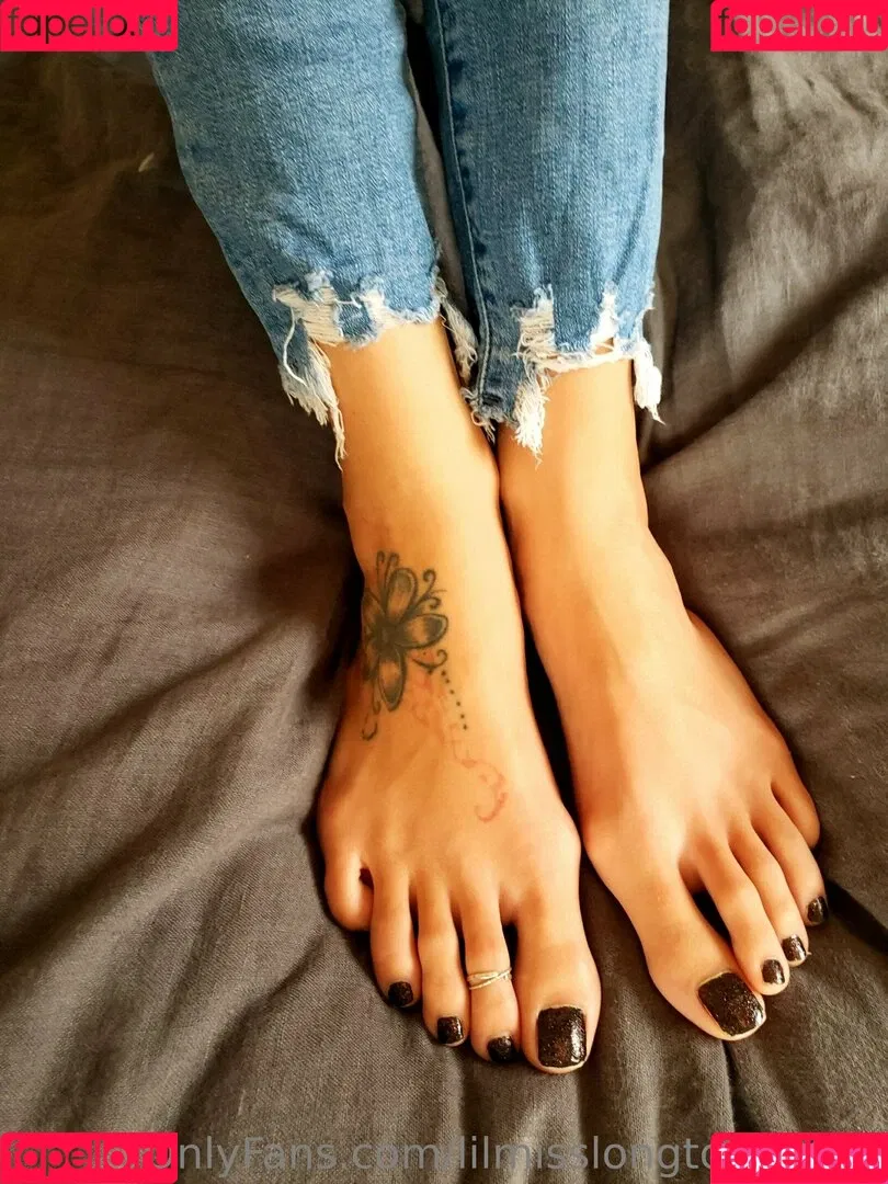 lilmisslongtoes7410 Onlyfans Photo Gallery 