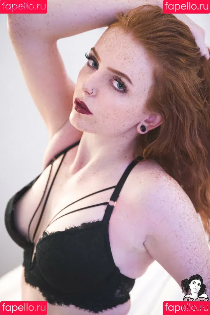 Akaivykush Onlyfans Photo Gallery 