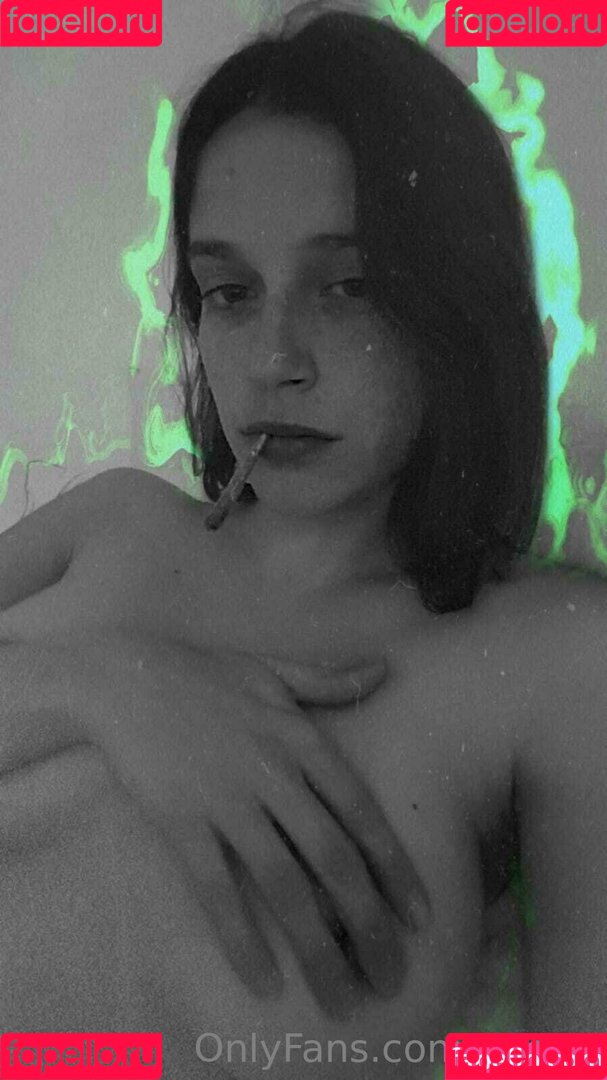 peqqq Onlyfans Photo Gallery 