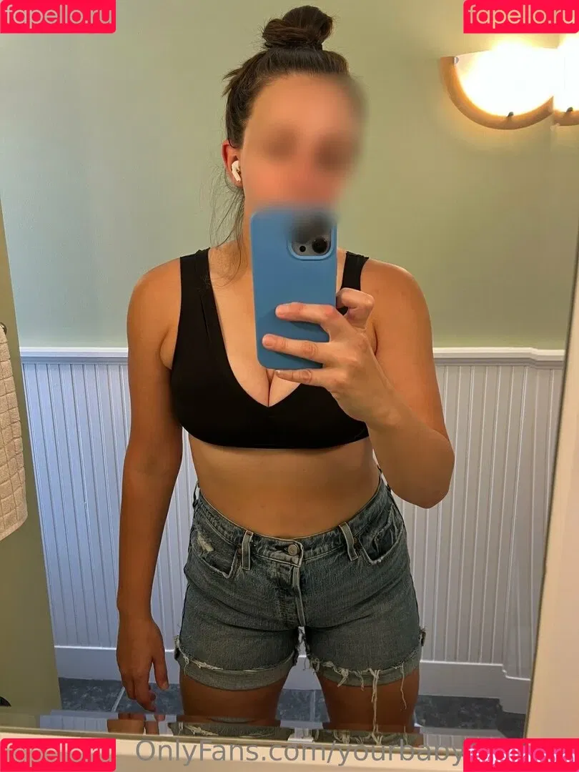 yourbabyemilyyy Onlyfans Photo Gallery 