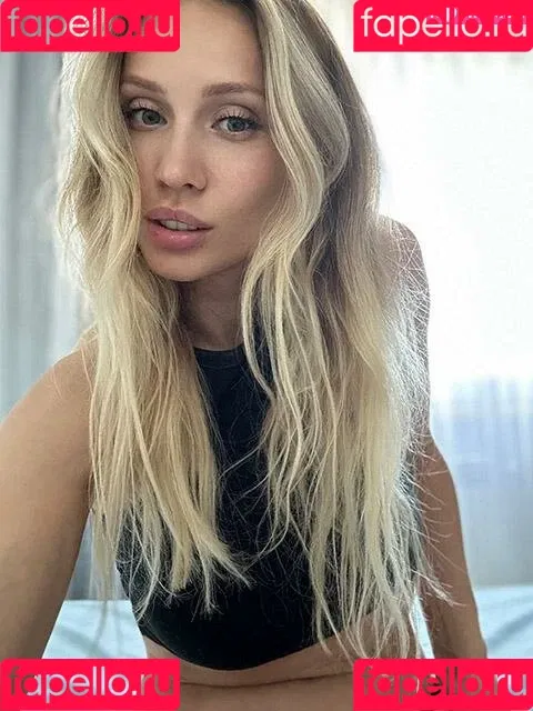 alice_wanders Onlyfans Photo Gallery 
