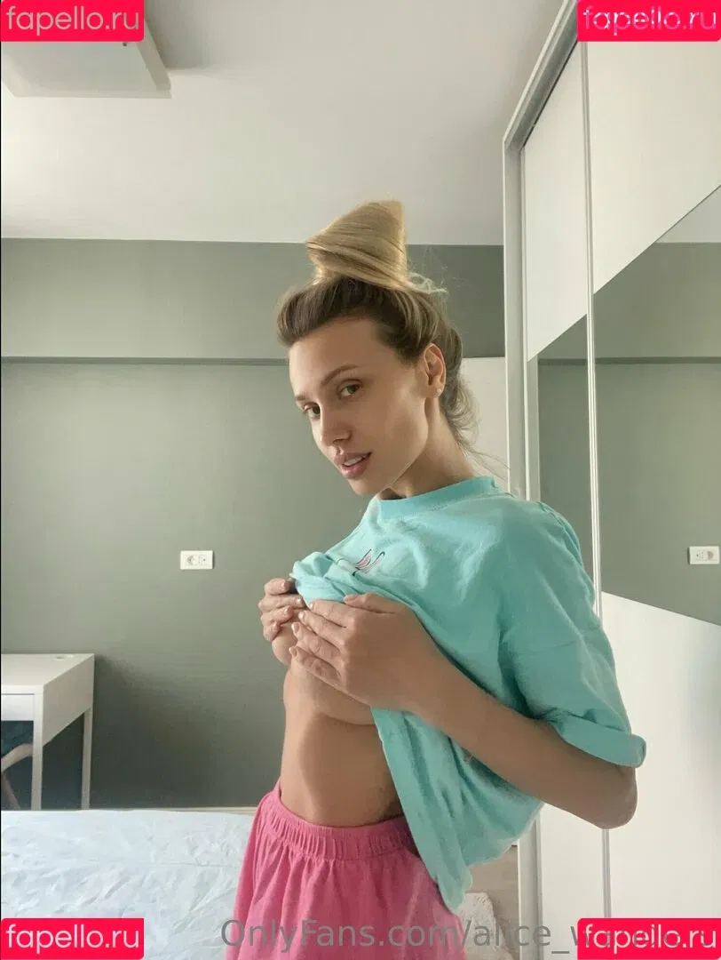 alice_wanders Onlyfans Photo Gallery 