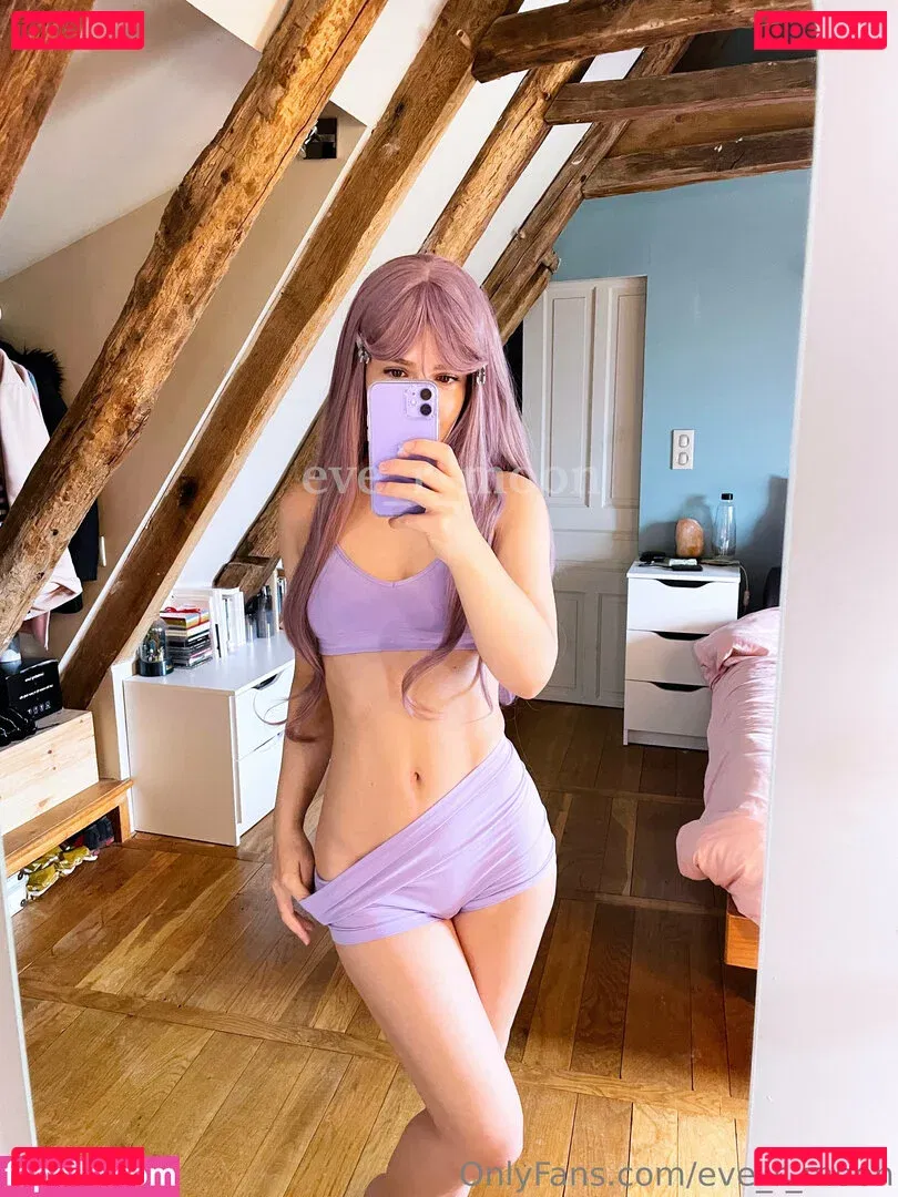 eve_r_moon Onlyfans Photo Gallery 