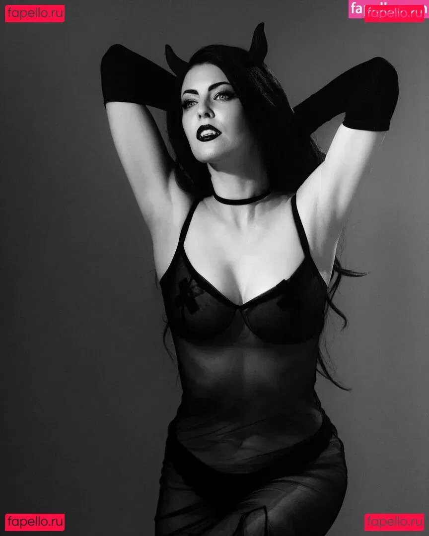 MaidMight Onlyfans Photo Gallery 