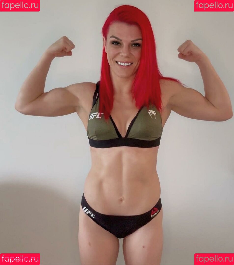 Gillian Robertson Onlyfans Photo Gallery 