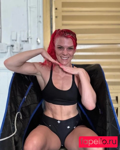 Gillian Robertson Nude Onlyfans Photo 37