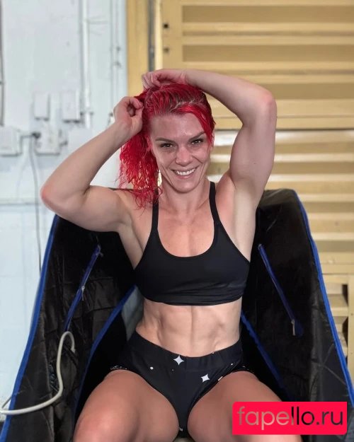 Gillian Robertson Nude Onlyfans Photo 32