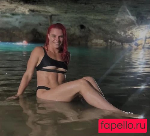 Gillian Robertson Nude Onlyfans Photo 22