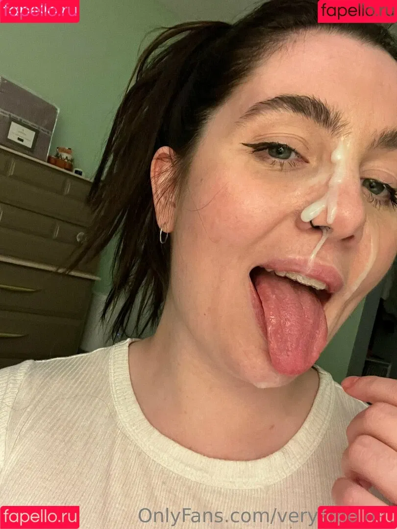 verysmolhat Onlyfans Photo Gallery 