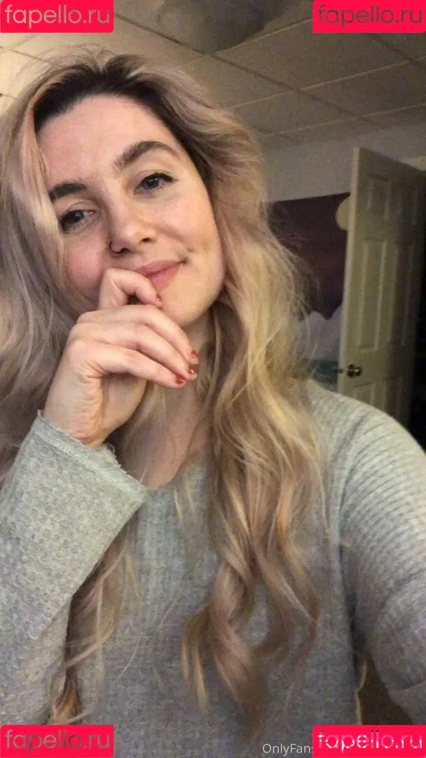 verysmolhat Onlyfans Photo Gallery 