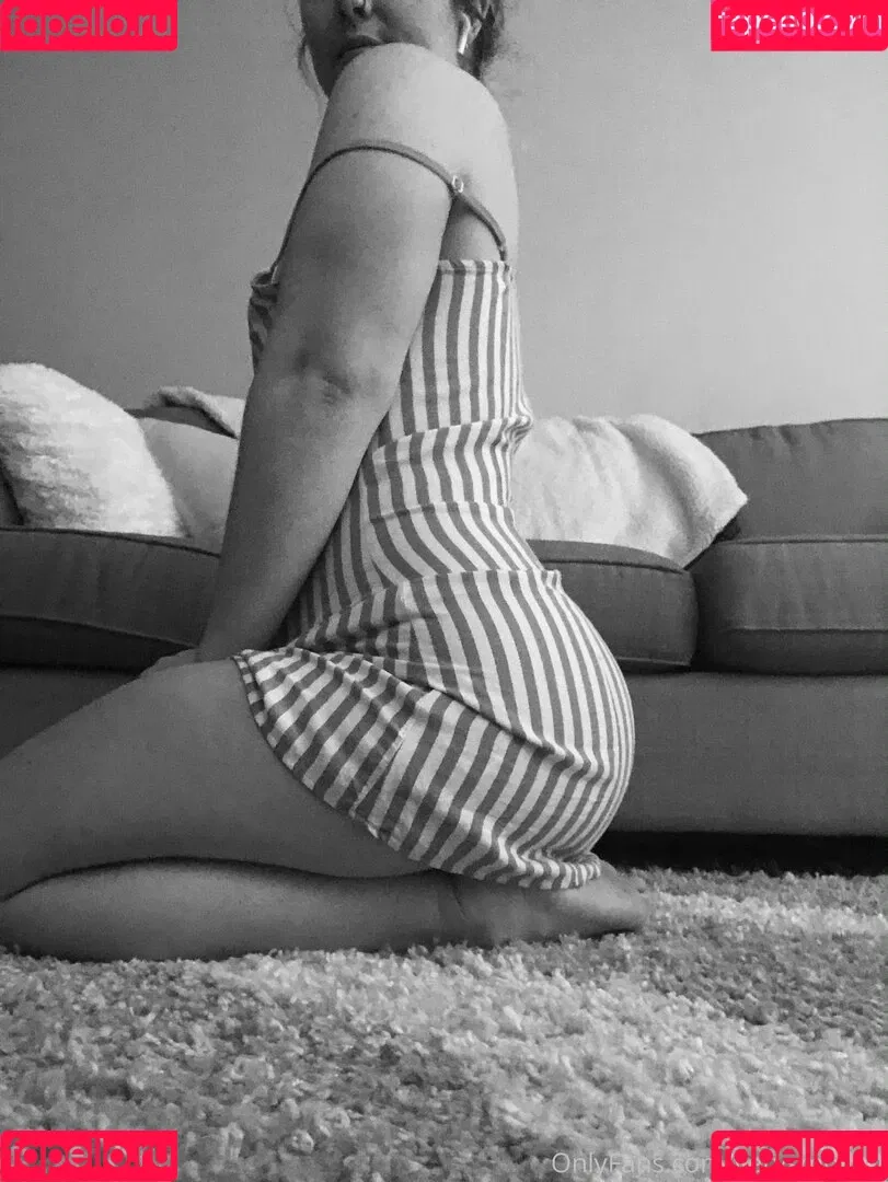 verysmolhat Onlyfans Photo Gallery 