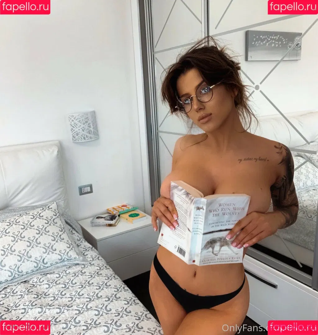 Murka Onlyfans Photo Gallery 