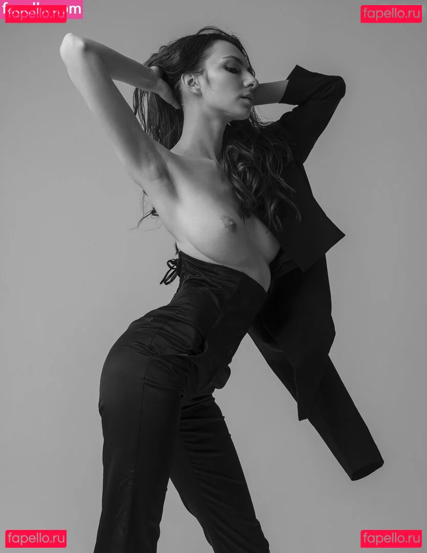 Murka Onlyfans Photo Gallery 