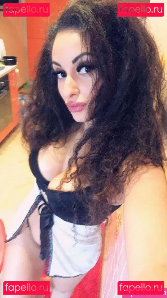 Princess Jasmine Onlyfans Photo Gallery 