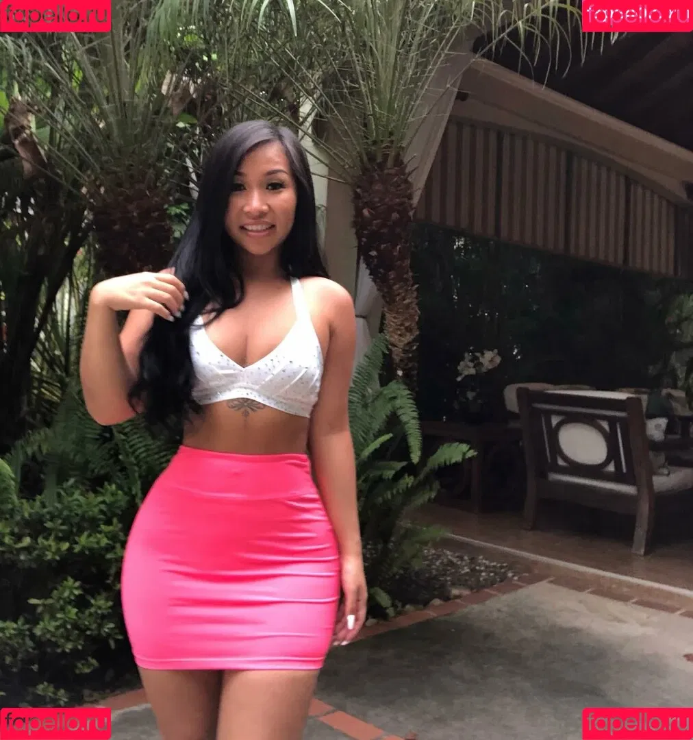 Nhi Tran Onlyfans Photo Gallery 