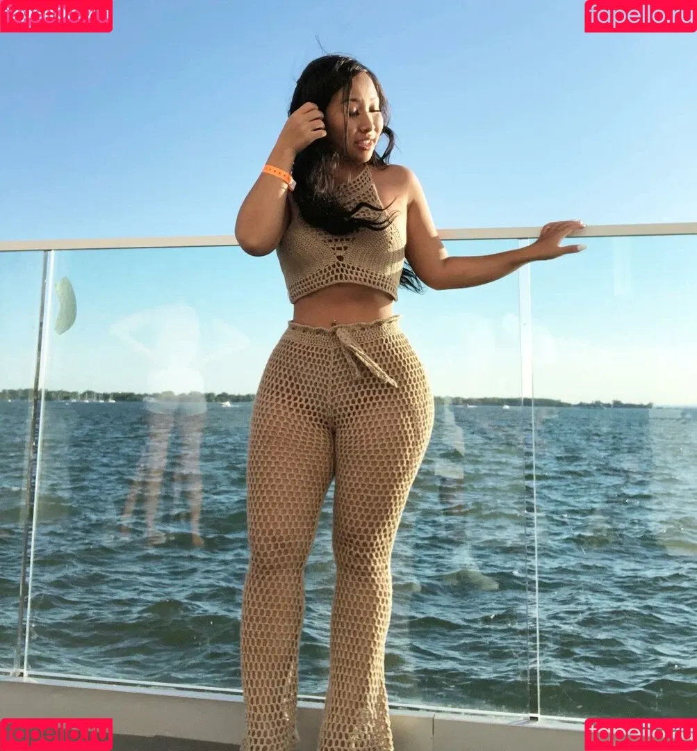 Nhi Tran Onlyfans Photo Gallery 