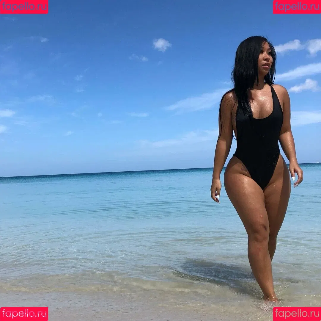 Nhi Tran Onlyfans Photo Gallery 