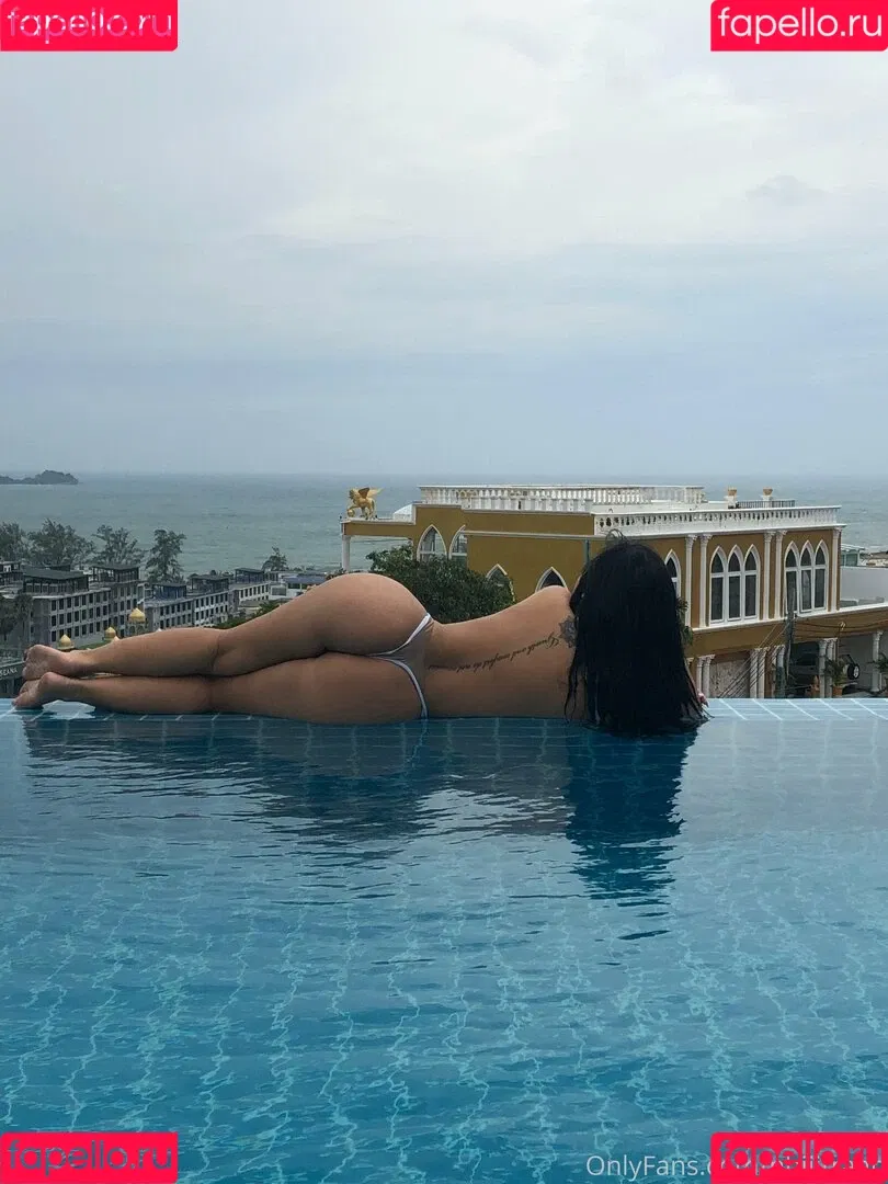 Nhi Tran Onlyfans Photo Gallery 