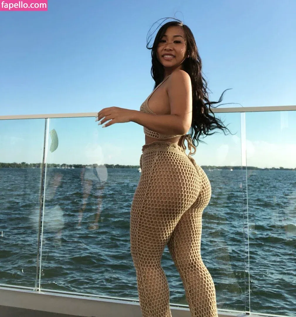 Nhi Tran Onlyfans Photo Gallery 